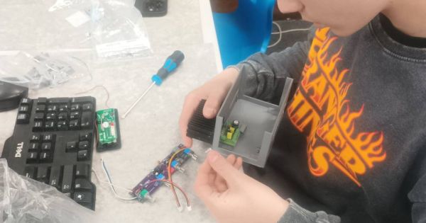 Kroužek elektroniky