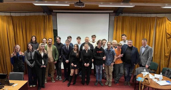 Naši studenti uspěli v debatním klání