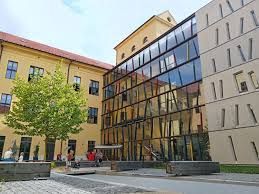 Část třídy IT1B na mezinárodní konferenci v Písku