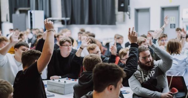 Studentské informační dny Schrack Technik 2024